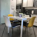 Margot Apartment *